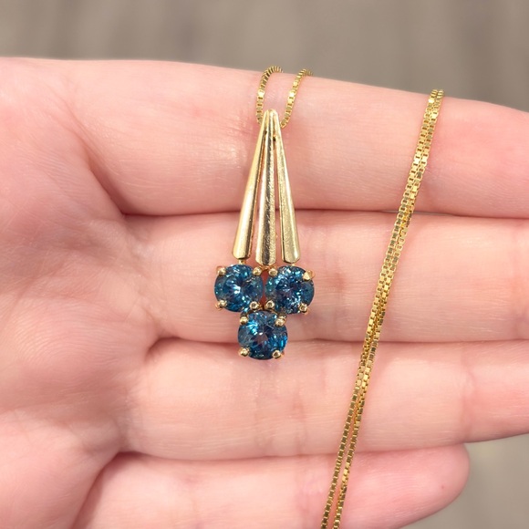 Vintage London Blue Topaz Pendant: 14K Yellow Gold Artisan Cone - Picture 3 of 12